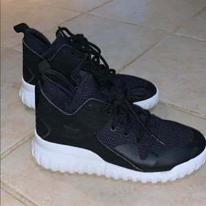 Adidas tubular shoes
